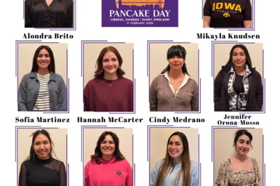 FIELD OF PANCAKE DAY RUNNERS SET